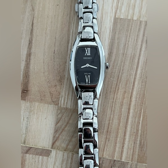 Seiko Solar Ladies Watch Stainless Bracelet Rectangular Black Dial - Picture 5 of 14